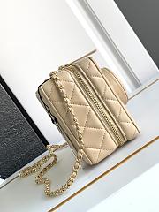 	 Colestore Chanel Camera Bag Lambskin & Gold-Tone Metal Beige 11.5 × 16 × 6 cm - 2