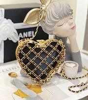 Colestore Chanel 23S Gold Cage Heart 12x11x3cm - 1
