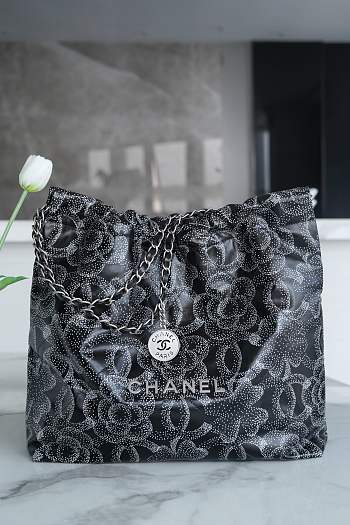 Colestore Chanel 22 Calfskin Black & White 35×37×7cm