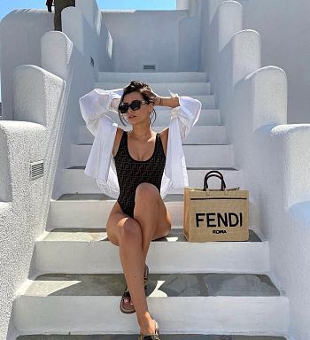 Fendi Sunshine Leather-trimmed Embroidered Raffia Tote 36×16×30cm