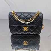 	 Colestore Chanel 24P Pearl Black Size 14.5*19.5*7.5cm - 1