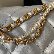 	 Colestore Chanel 24P Pearl Grey Size 14.5*19.5*7.5cm - 4