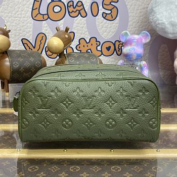 Colestore Louis Vuitton Dopp Kit Toilet Pouch Green 28*15*16.5cm