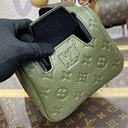 Colestore Louis Vuitton Dopp Kit Toilet Pouch Green 28*15*16.5cm - 4