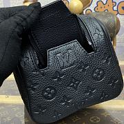 Colestore Louis Vuitton Dopp Kit Toilet Pouch Black 28*15*16.5cm - 4