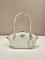 	 Colestore Prada Leather Top Handles White Handbag 26x17x9cm - 1