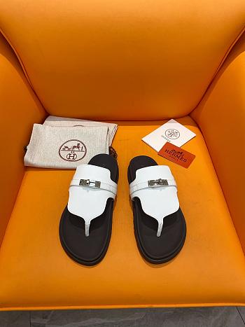 	 Colestore Hermes Slipper White Size 39-44