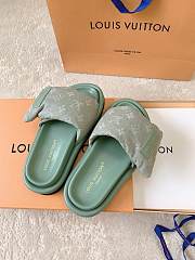 Colestore Louis Vuitton Pool Pillow Flat Comfort Slippers Kaki - 2