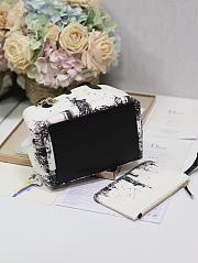 Colestore Dior Toujours Black And White 23x15x15cm - 2