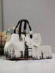 	 Colestore Dior Toujours Large Black And White 37 x 20 x 28.5  - 3