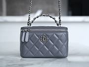 	 Colestore Chanel 23K Vanity Chain Shoulder Bag Grey 9.5*17*8cm - 1