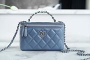  Colestore Chanel 23K Vanity Chain Shoulder Bag Blue 9.5*17*8cm - 1