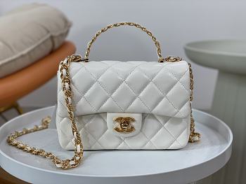 Colestore Chanel 23s Mini White Size 20x13x5cm