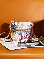 Colestore Chanel Flower Patterns Size 20x23x6cm - 3