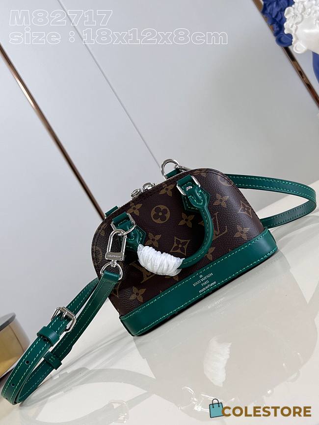 	 Colestore LV Nano Alma Green M82717 Size 18 x 12 x 8 cm - 1