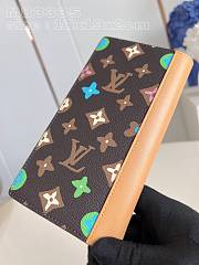 	 Colestore Louis Vuitton M83335 Brazza Wallet Brown 10 x 19 x 2 cm - 4