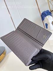 	 Colestore Louis Vuitton M83335 Brazza Wallet Brown 10 x 19 x 2 cm - 2