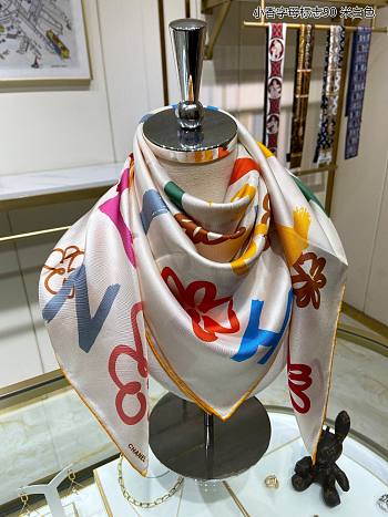 	 Colestore Chanel Scarf Multipe Color White Slik