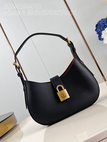 	 Colestore Louis Vuitton Low Key Bag M24885 26 x 18 x 7