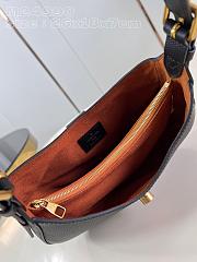 	 Colestore Louis Vuitton Low Key Bag M24885 26 x 18 x 7 - 4