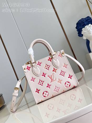 Colestore Louis Vuitton OnTheGo BB M47115 