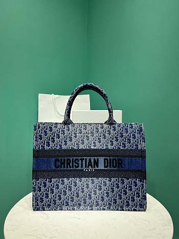 	 Colestore Dior Medium Tote Blue Denim Oblique Jacquard