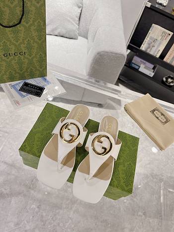 Colestore Gucci White Blondie Thong Sandals