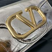 Valentino Garavani Loco Shoulder Bag Silver 20cm - 5