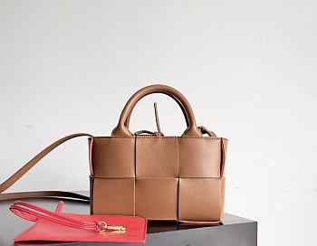Bottega Veneta Super Mini Tote Bag Brown 20x7x13cm