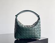 Bottega Veneta Wallace Shoulder Bag Green 22x13x9.5cm - 1