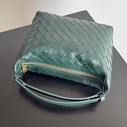 Bottega Veneta Wallace Shoulder Bag Green 22x13x9.5cm - 4