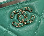 Chanel Card Holder Green 7.5x11cm - 4