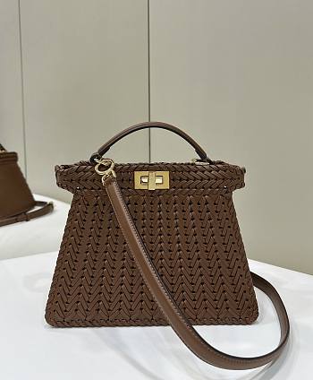 Fendi Peekaboo Isee U Pink Size 27×11×21cm