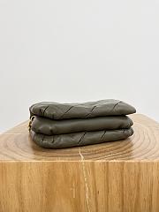 Loewe Puffer Goya Vintage Khaki Green Bag 23x9x17cm - 4