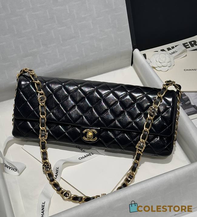 Chanel 24A Maxi Baguette Clutch Black 18x38x4cm - 1