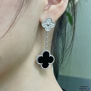 Van Cleef & Arpels Black Agate & Diamond Two-flower Four-leaf Clover Earrings - 6