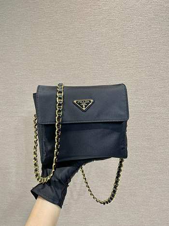  Prada Vintage Chain Diamond Shoulder Bag Black 18x17x5cm