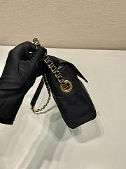  Prada Vintage Chain Diamond Shoulder Bag Black 18x17x5cm - 3