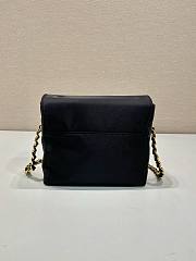  Prada Vintage Chain Diamond Shoulder Bag Black 18x17x5cm - 2