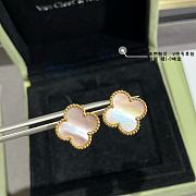 Van Cleef & Arpels Four-Leaf Clover Natural Pink Earrings - 6