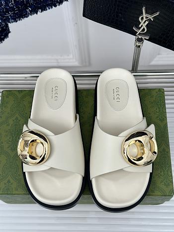 Gucci Marina Chain Slide Sandals in White