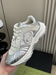 Gucci Ripple Trainer in Silver  - 2