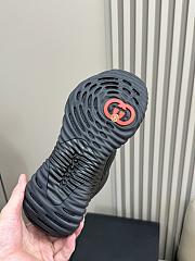 Gucci Ripple Trainer in Black - 5