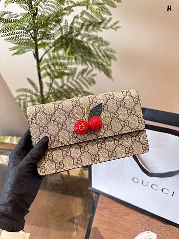 Gucci GG Cherry Wallet 18cm