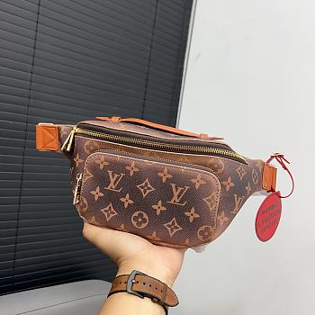 Louis Vuitton Rush Bumbag Monogram Dust Coated Canvas M11539 30 x 15 x 8 cm