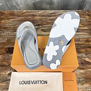 Louis Vuitton Mirabeau Thong Caft Leather Blue - 5