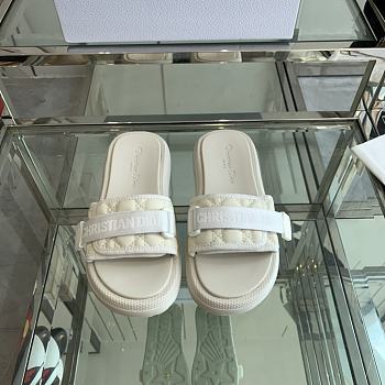 Dior Dioriviera Dio(r)evolution Slide White Quilted Cannage Leather-Effect Fabric