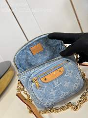 Louis Vuitton Mini Bumbag Sky Blue Monogram Denim M83353 17 x 12 x 9 cm - 3