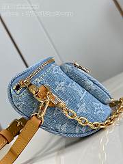 Louis Vuitton Mini Bumbag Sky Blue Monogram Denim M83353 17 x 12 x 9 cm - 5