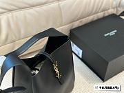 Saint Laurent Le 57 Supple Large In Grained Leather Black 30 cm - 4